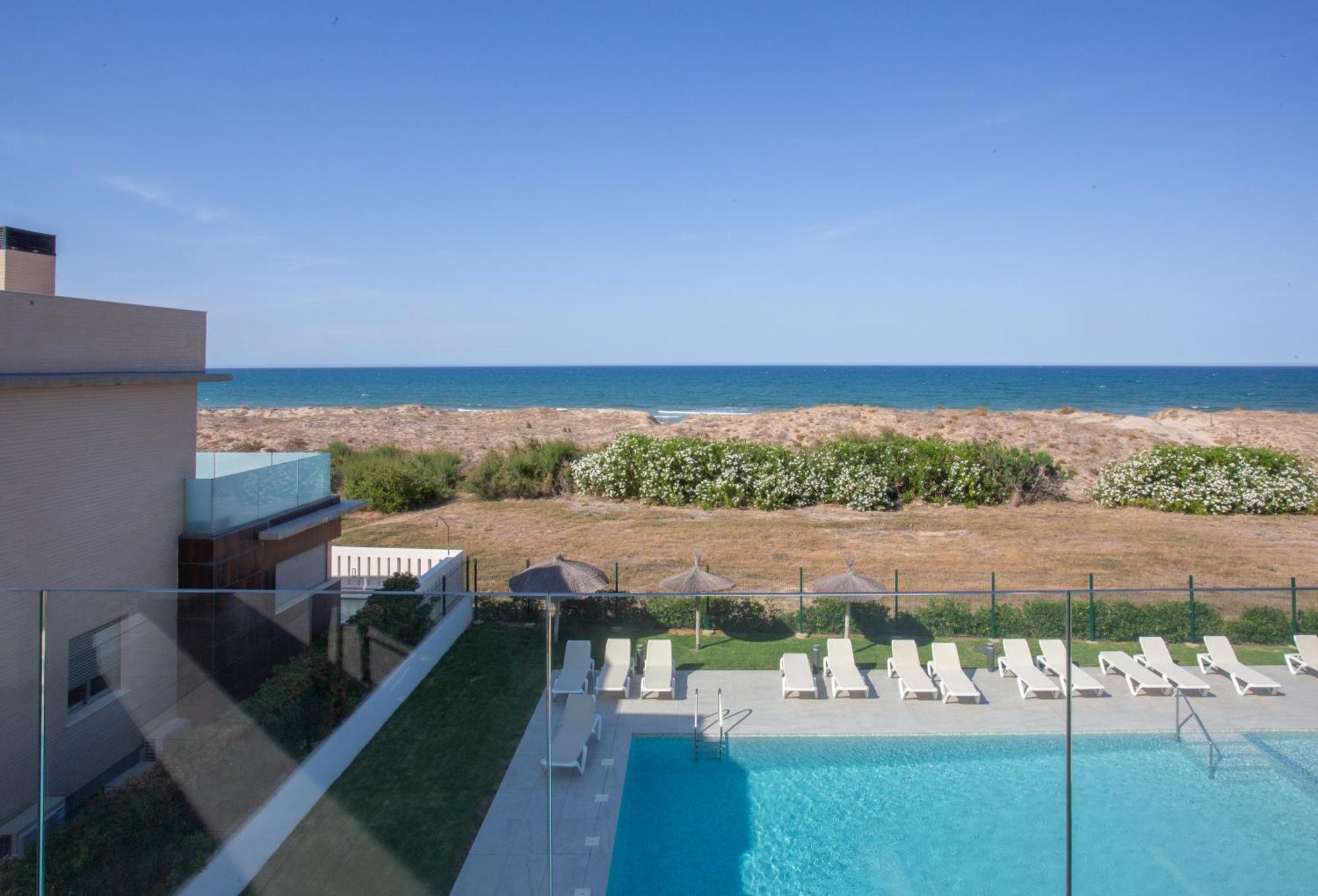 Oliva Suites Bagian luar foto
