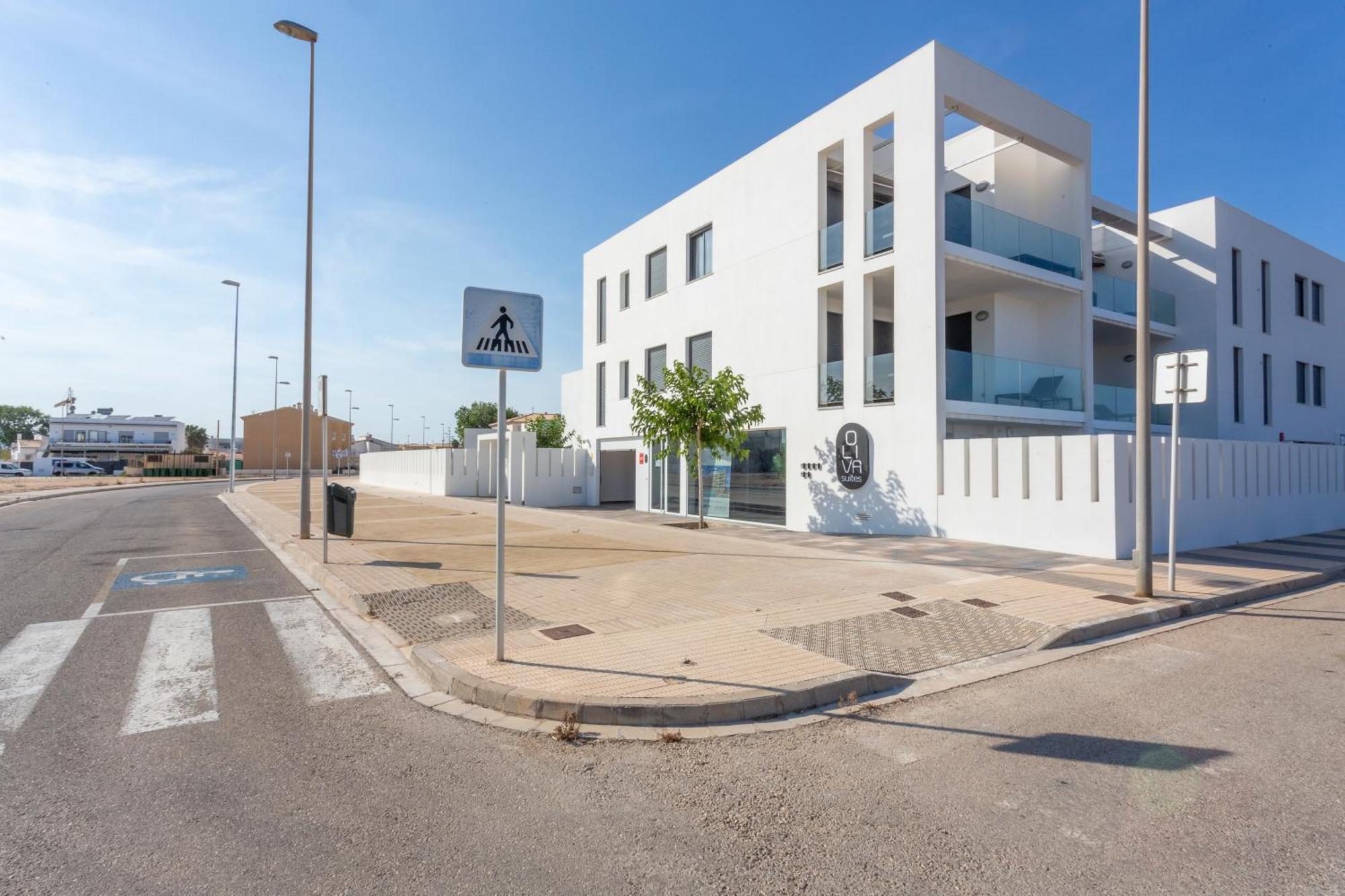 Oliva Suites Bagian luar foto